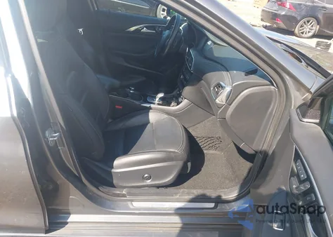 2017 Infiniti Qx30 Premium z USA, uszkodzony, nr VIN SJKCH5CP1HA028551